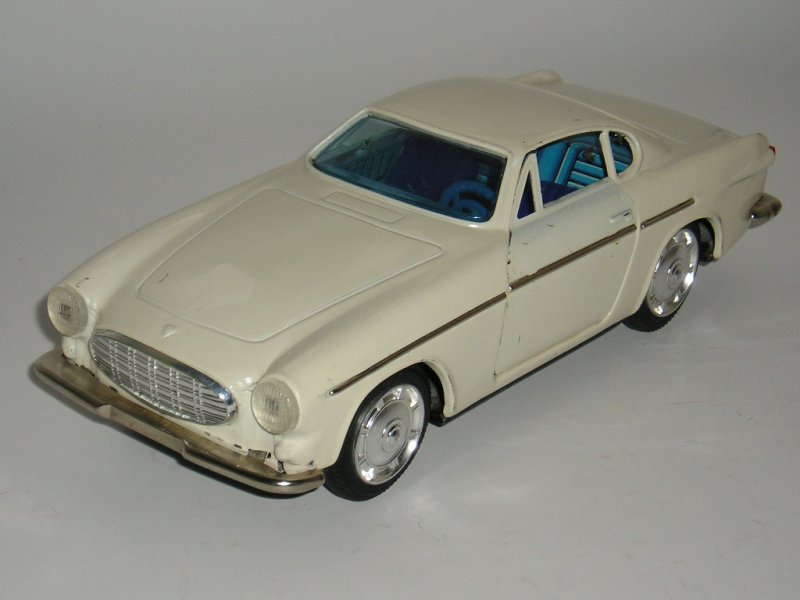 Volvo P1800 ES ミニカー 1/72 スケール rare NOREV diecast-modelcar 1/18 VOLVO P1800 ES 1973 - pink